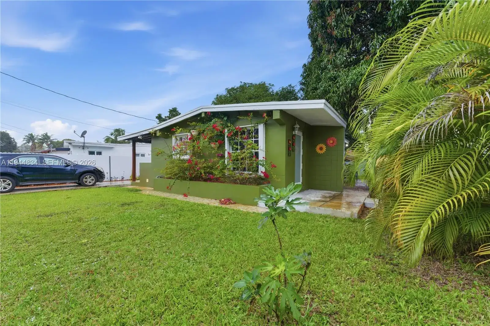 1901 NW 153rd St, Miami Gardens FL 33054 photo 2