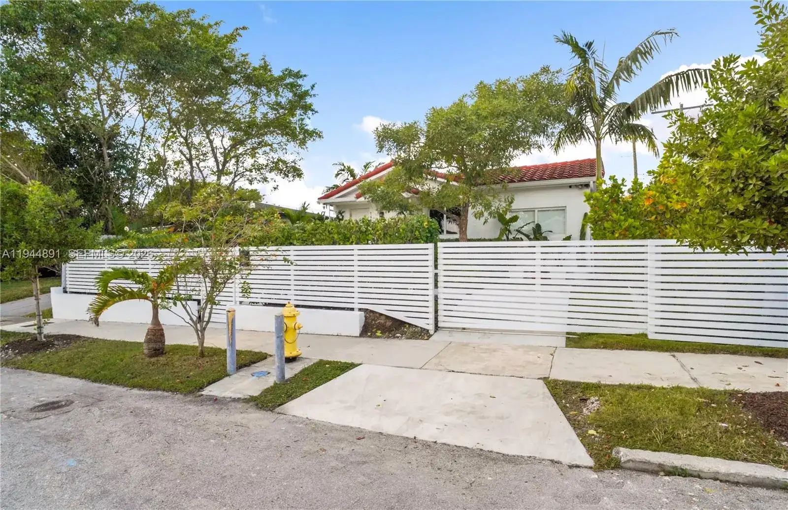 1450 SW 20th Ave, Miami FL 33145 photo 3