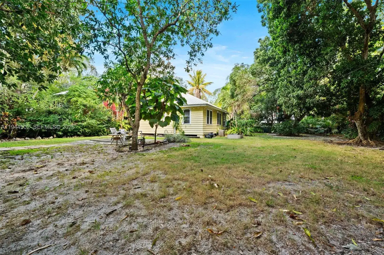 3972 Loquat Ave, Miami FL 33133 photo 2