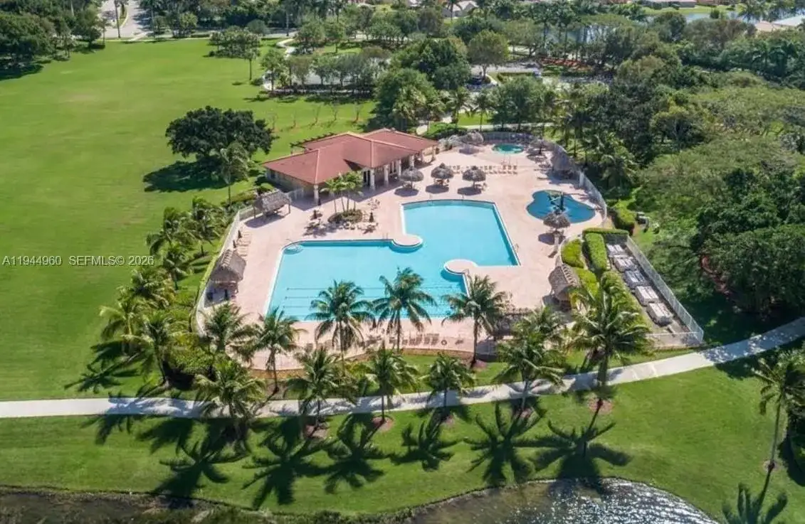 4279 Greenbriar Ln # 0, Weston FL 33331 photo 4