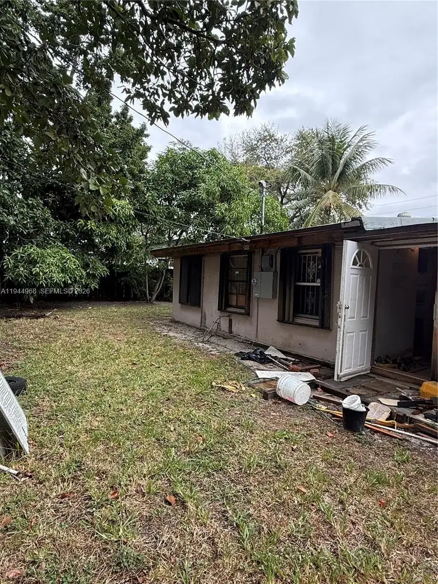 19200 NW 9th Ave, Miami Gardens FL 33169 photo 4