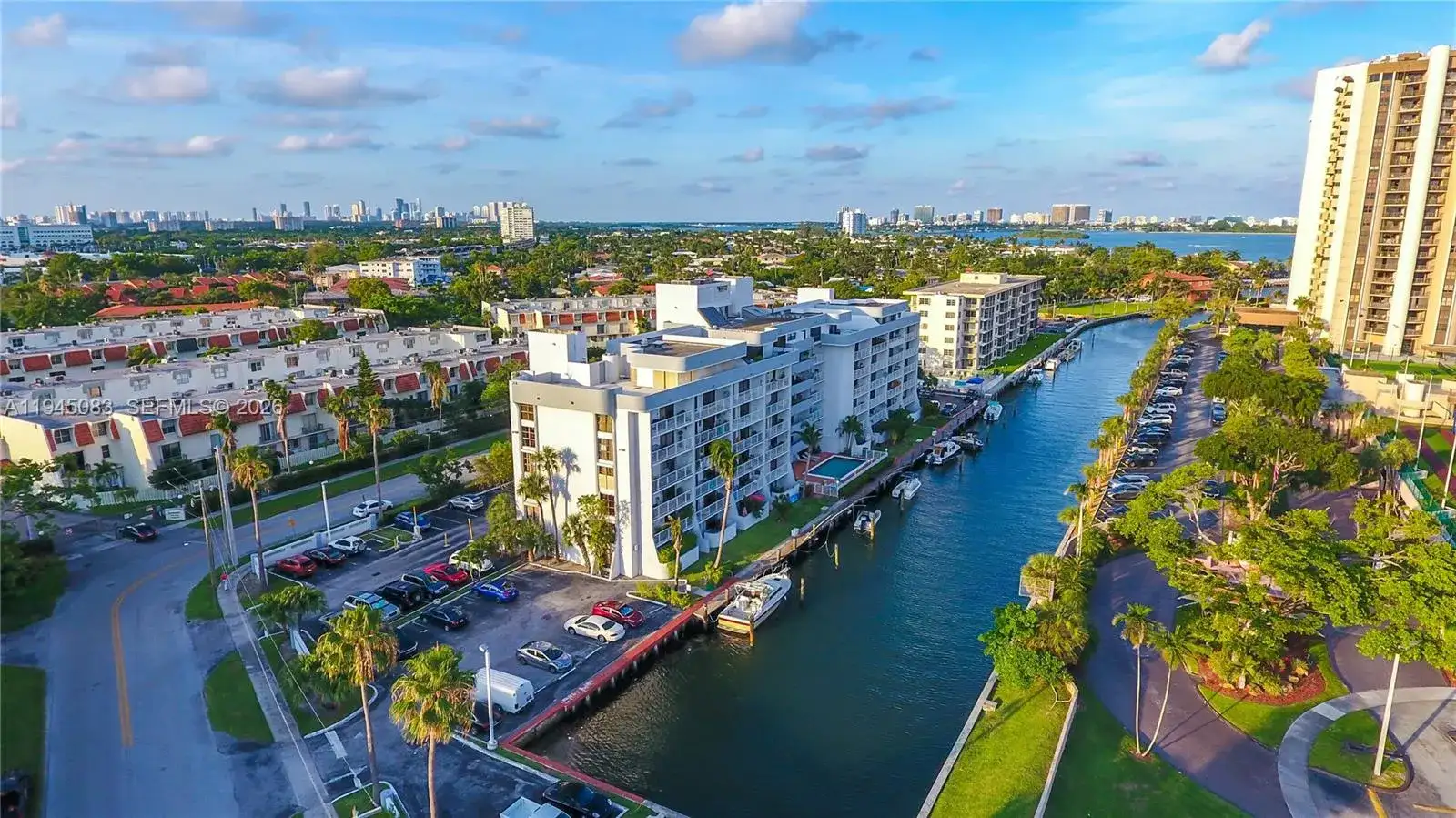 1650 NE 115th St # 505, Miami FL 33181 photo 2