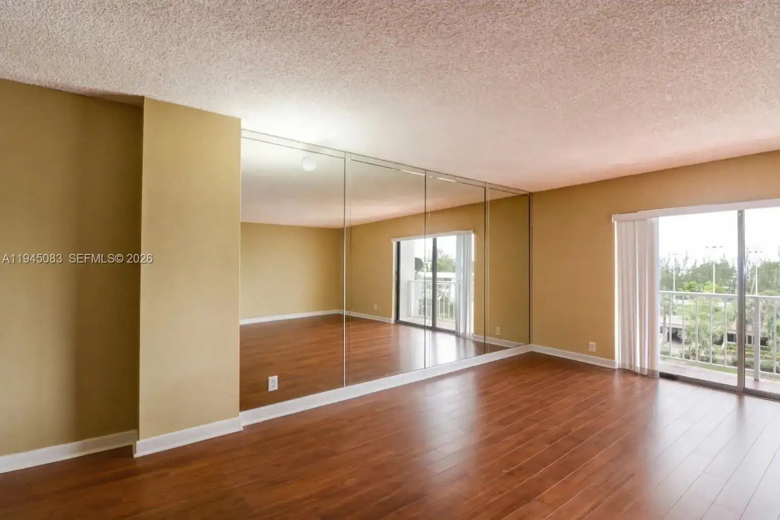 1650 NE 115th St # 505, Miami FL 33181 photo 4
