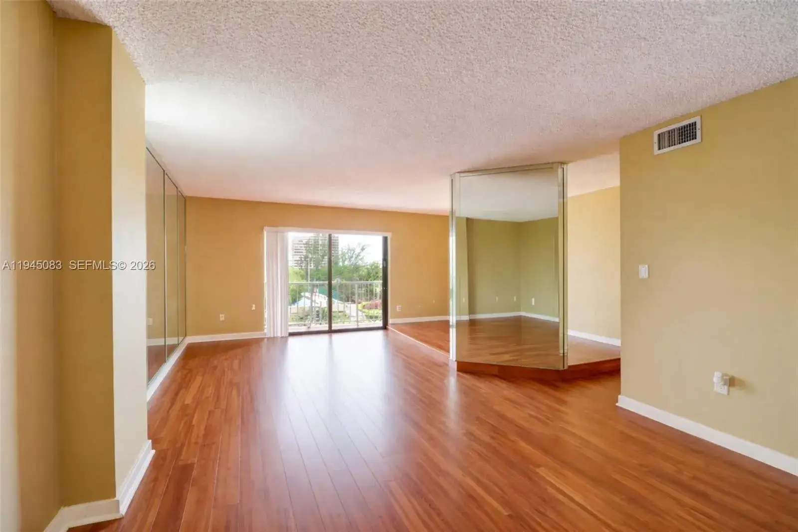 1650 NE 115th St # 505, Miami FL 33181 photo 5