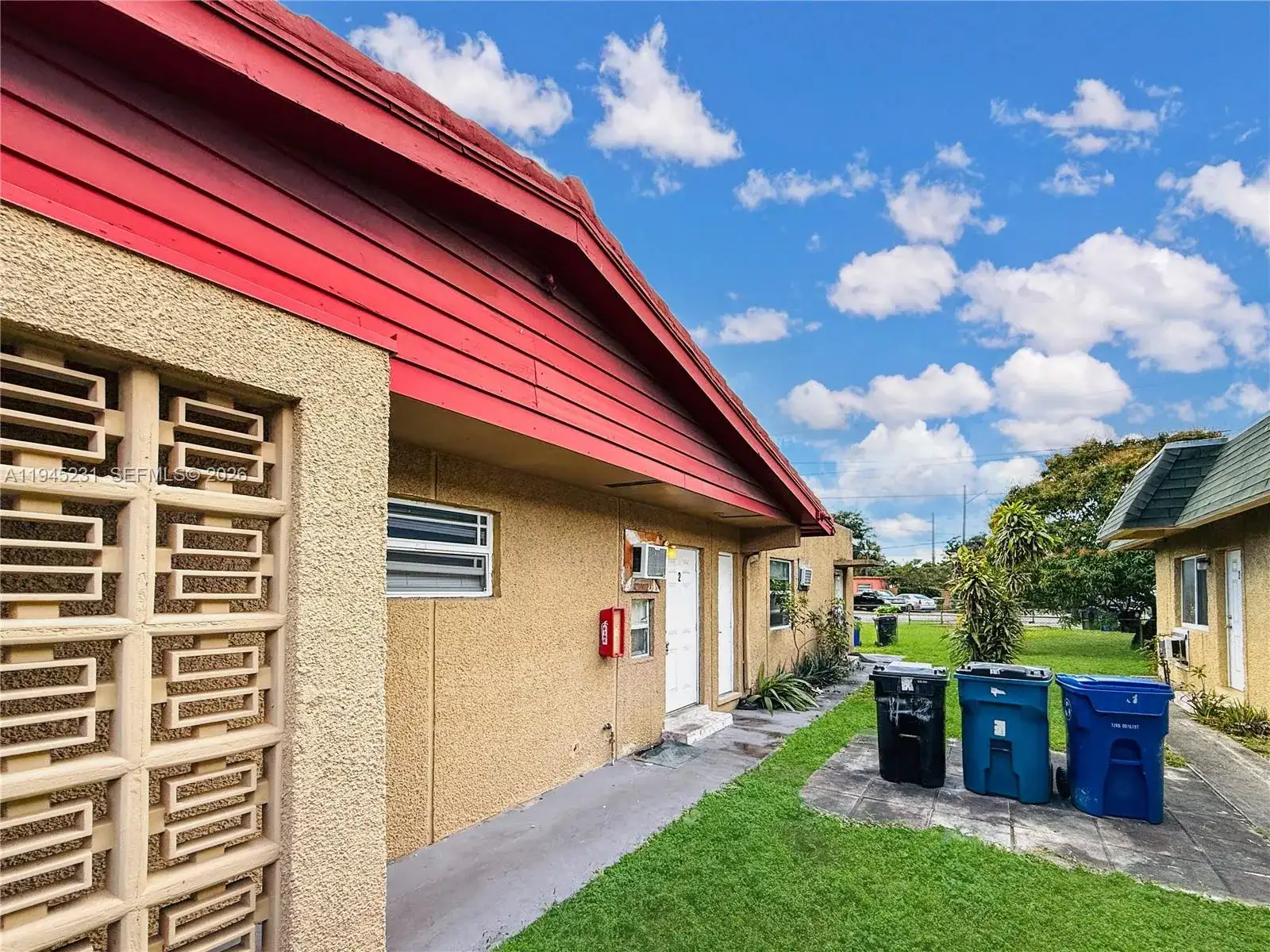 635 NW 22nd Rd, Fort Lauderdale FL 33311 photo 5