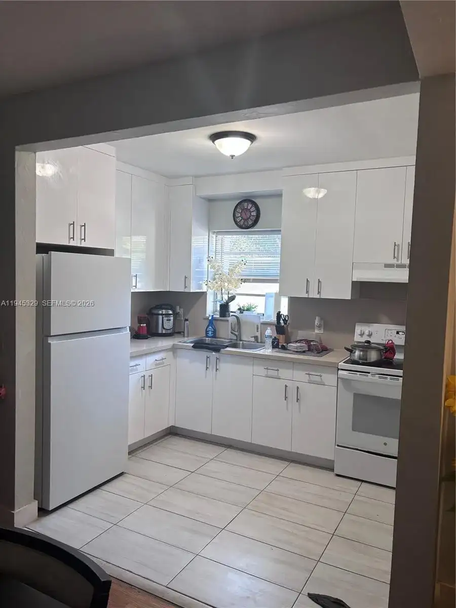 680 NE 136th St # 0, North Miami FL 33161 photo 5