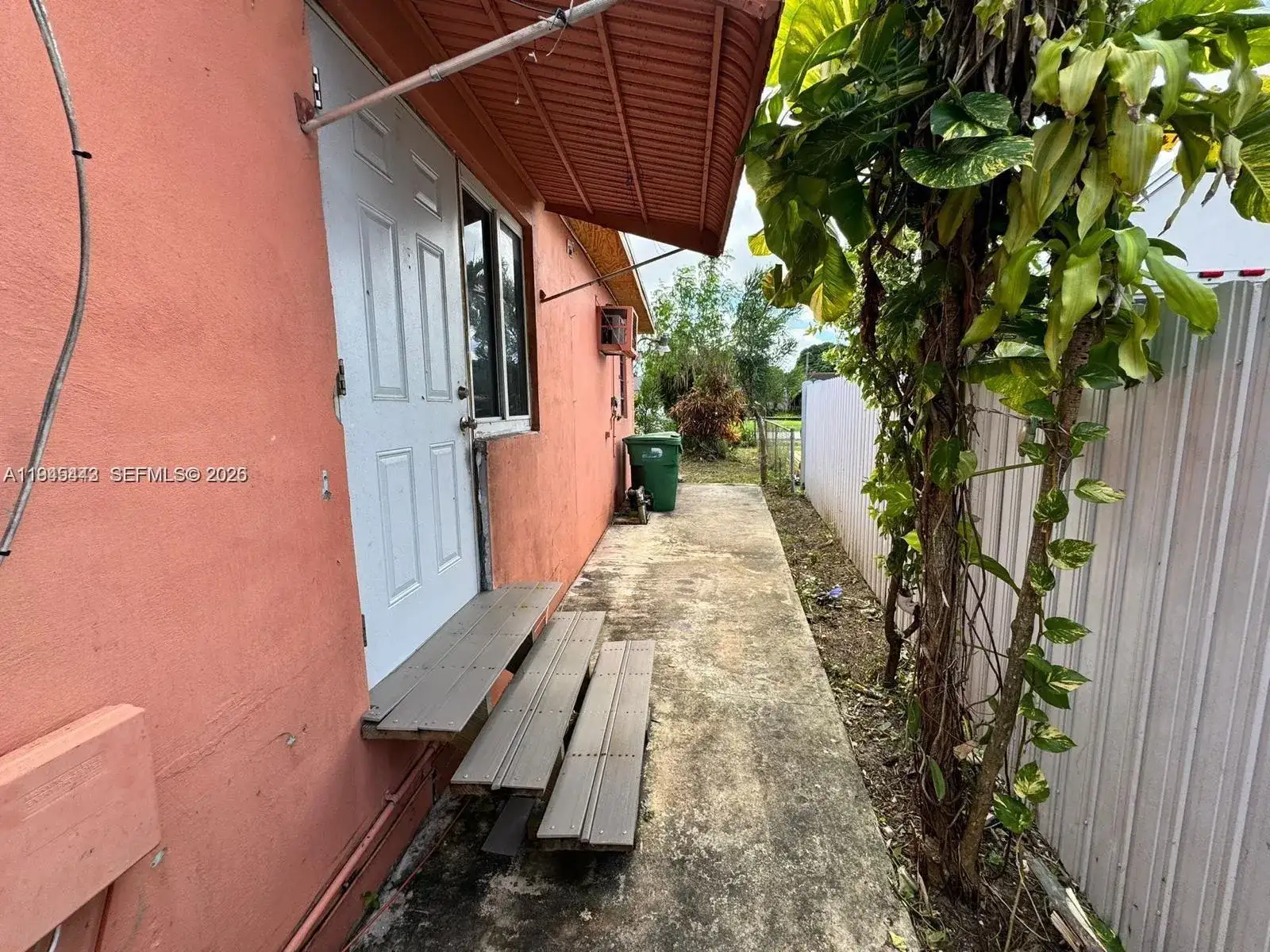 341 Aladdin St, Opa-Locka FL 33054 photo 4