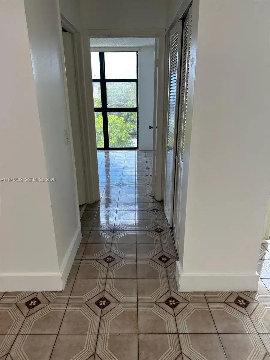 11780 SW 18th St # 2, Miami FL 33175 photo 2