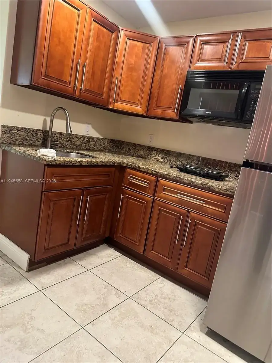 1360 NE 144th St # 3, Miami FL 33161 photo 2
