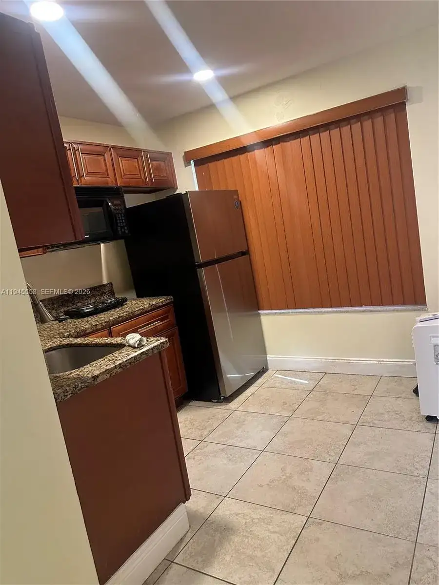 1360 NE 144th St # 3, Miami FL 33161 photo 3
