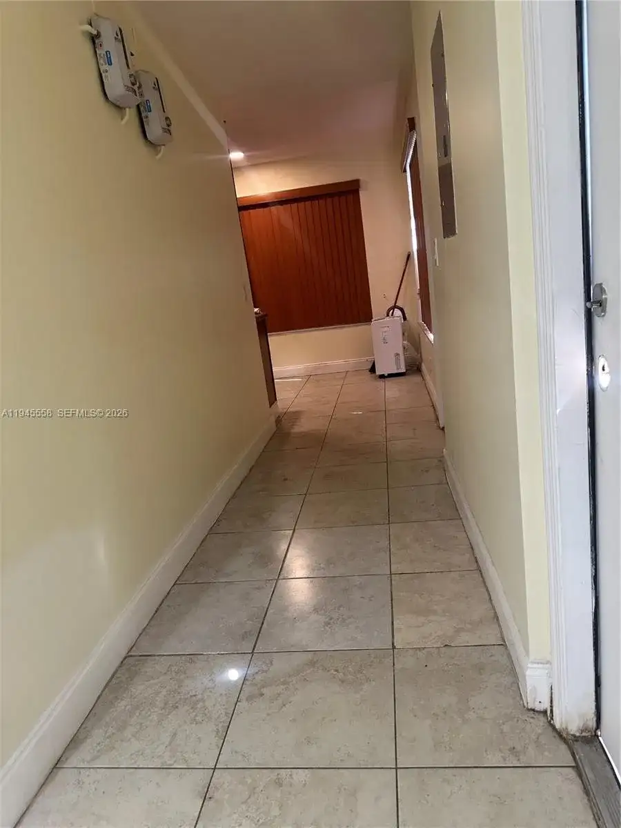1360 NE 144th St # 3, Miami FL 33161 photo 4