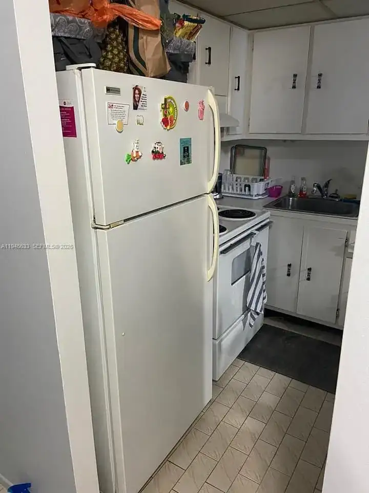200 177th Dr # 304, Sunny Isles Beach FL 33160 photo 2
