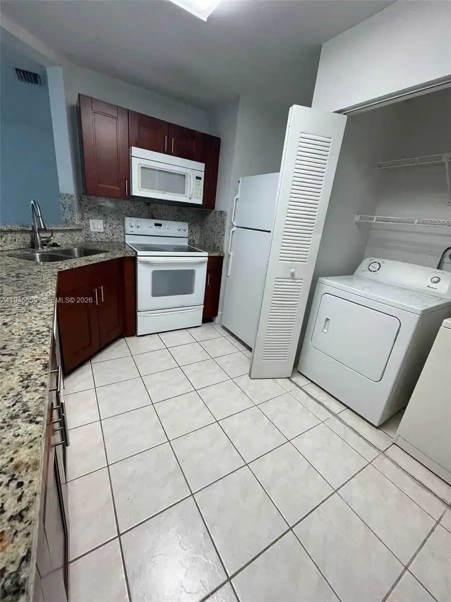 3457 NW 44th St # 104, Oakland Park FL 33309 photo 3