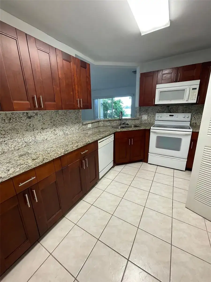 3457 NW 44th St # 104, Oakland Park FL 33309 photo 5