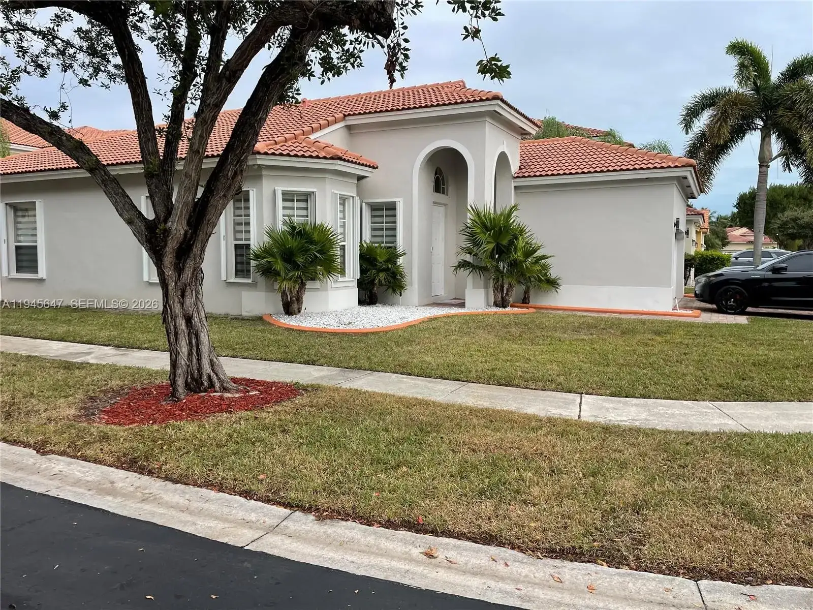 3725 NE 11th St, Homestead FL 33033 photo 2