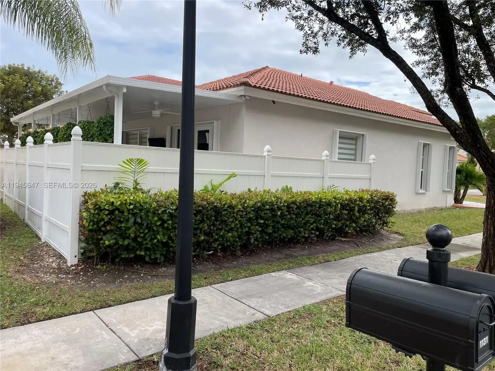 3725 NE 11th St, Homestead FL 33033 photo 3