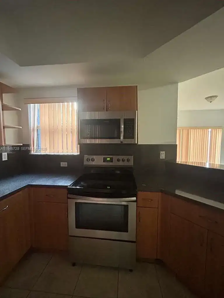 760 SW 6th Ct, Florida City FL 33034 photo 2