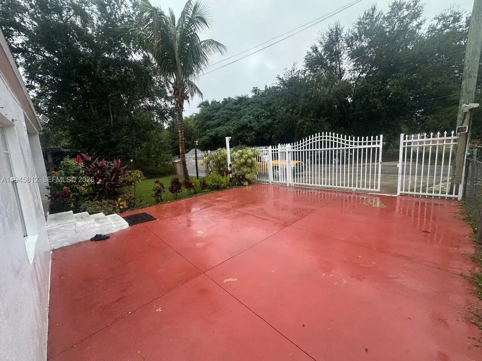 410 NW 98th St, Miami FL 33150 photo 4