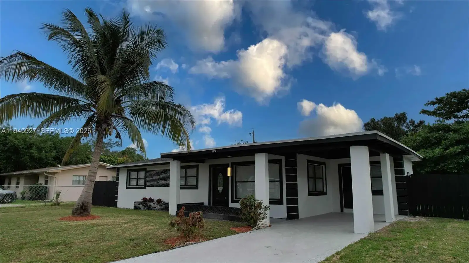 2496 SW 8th St, Fort Lauderdale FL 33312 photo 3