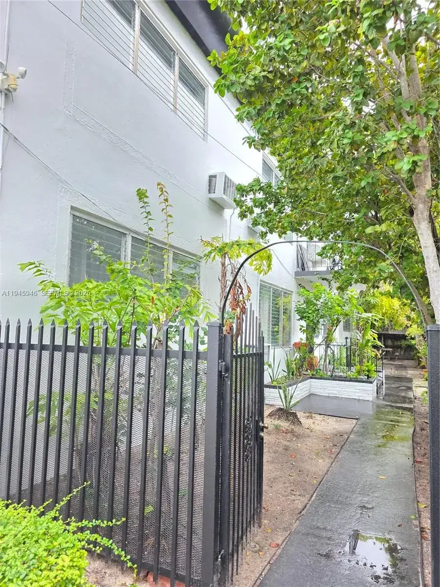 824 82nd St # 4, Miami Beach FL 33141 photo 2