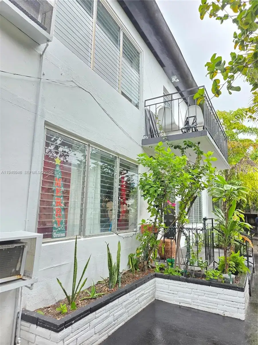 824 82nd St # 4, Miami Beach FL 33141 photo 3