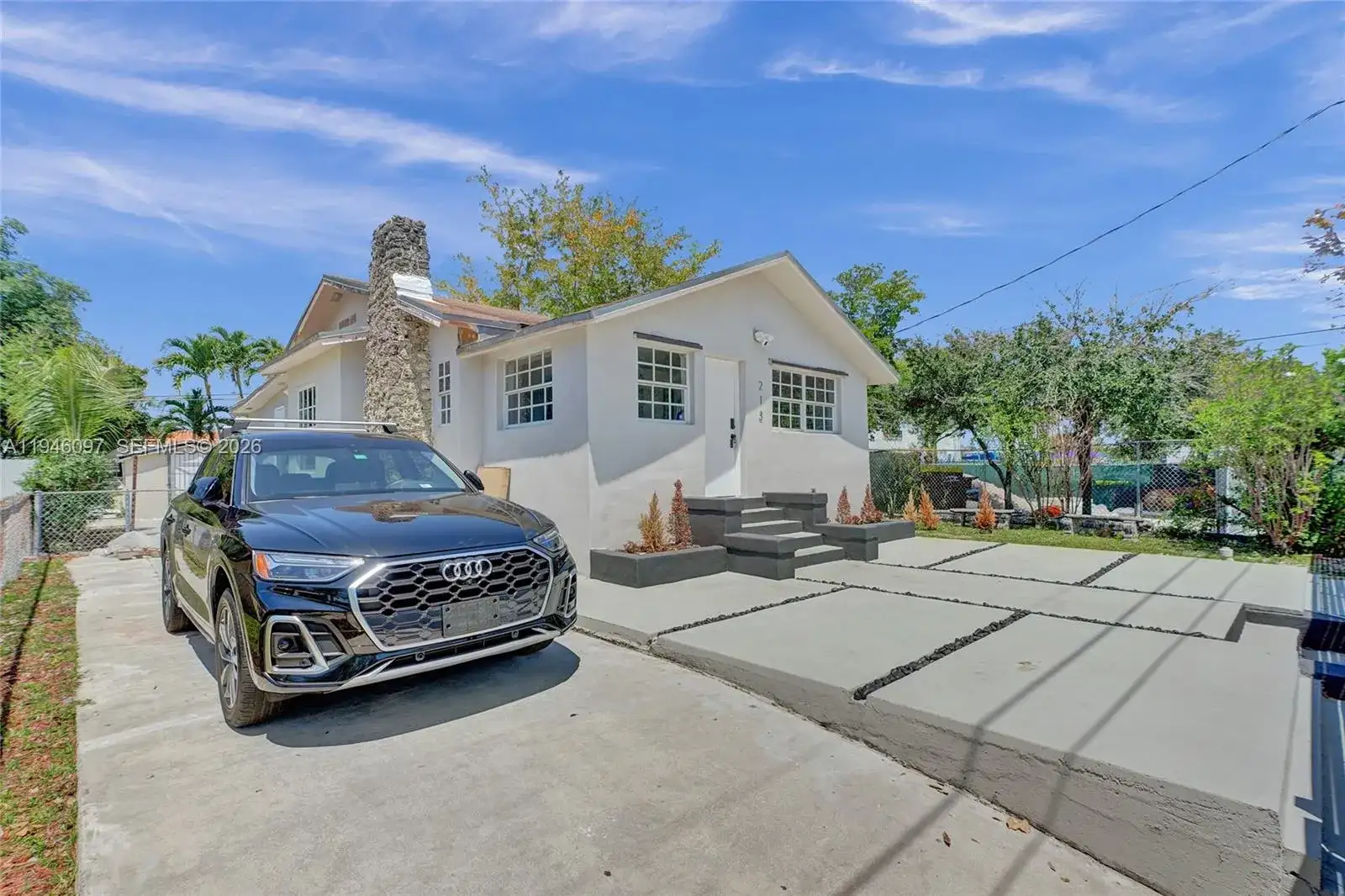 213 NW 34th Ter, Miami FL 33127 photo 4