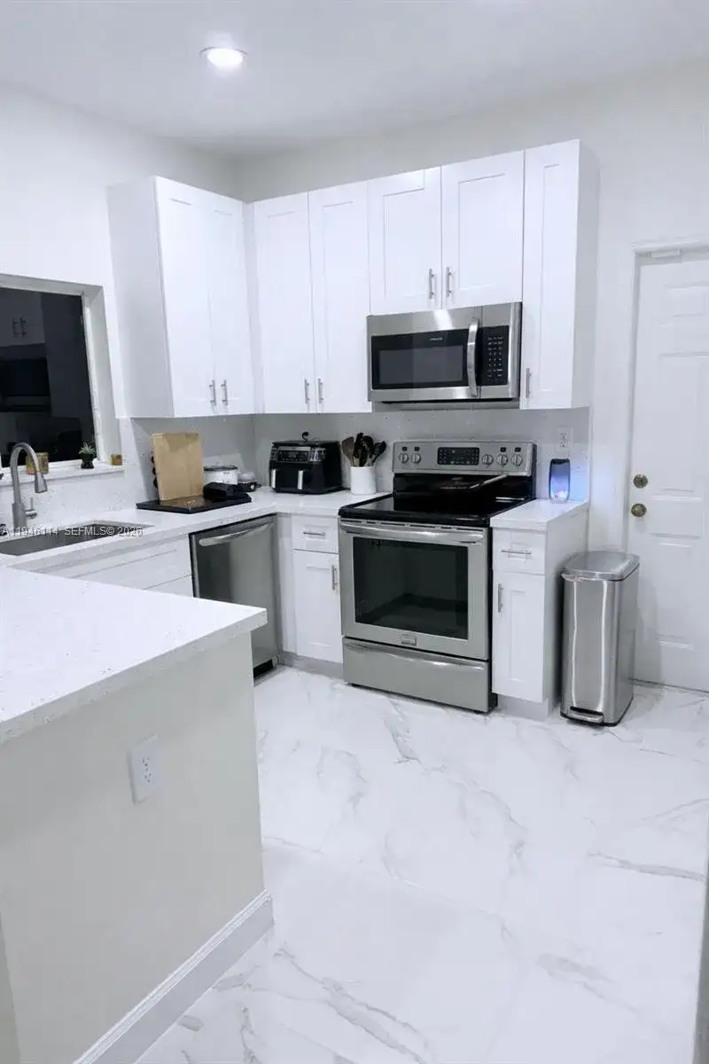 22844 SW 114th Ave, Miami FL 33170 photo 5