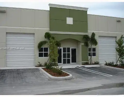 2061 NW 112th Ave # 142, Sweetwater FL 33172 photo 2