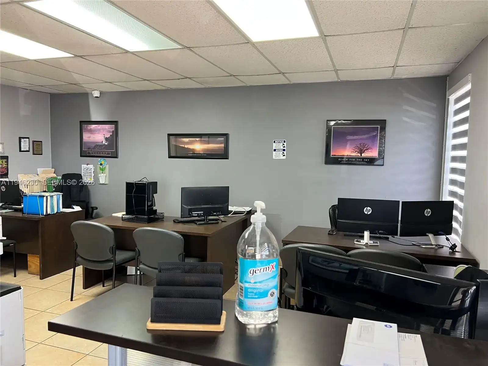 6912 NW 72 Avenue, Miami FL 33166 photo 2