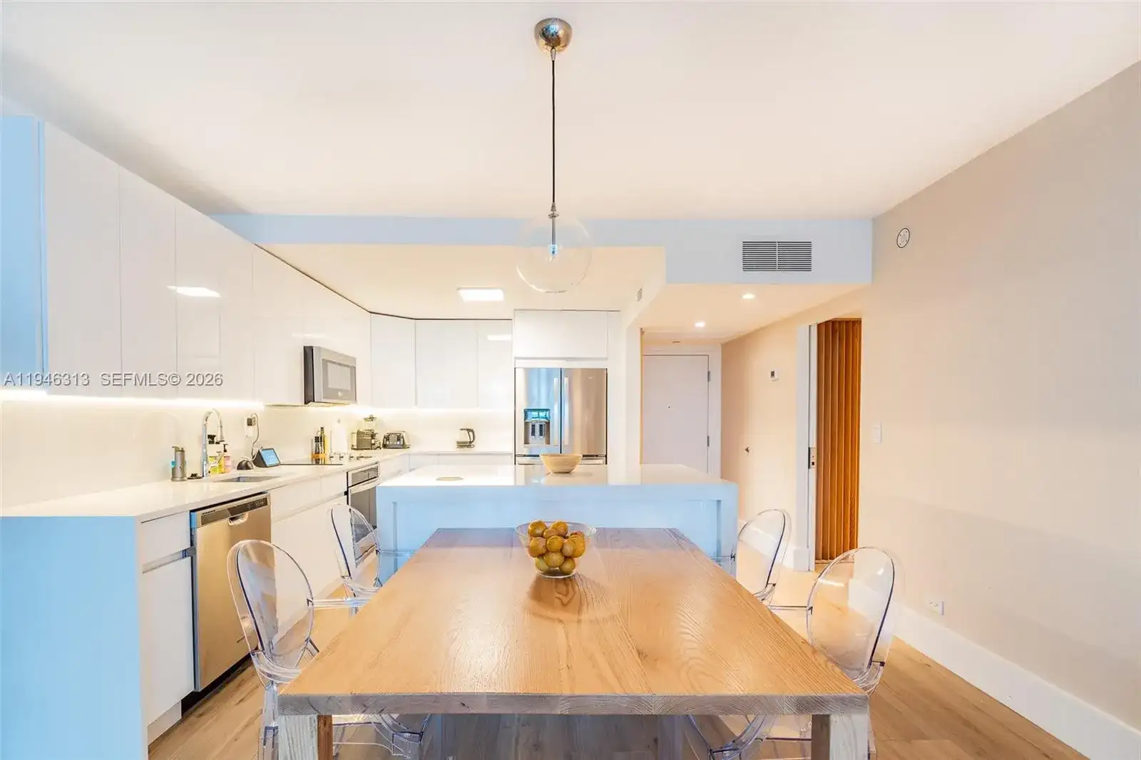 2301 Collins Ave # 719, Miami Beach FL 33139 photo 2