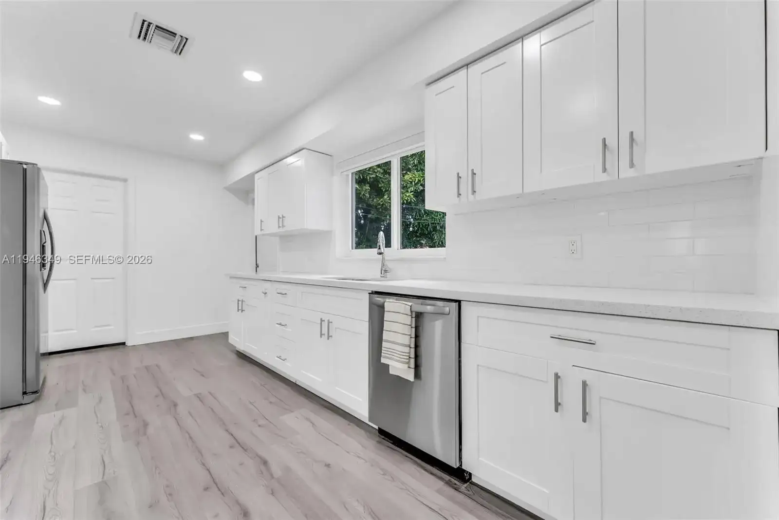 195 NW 115th St, Miami FL 33168 photo 3