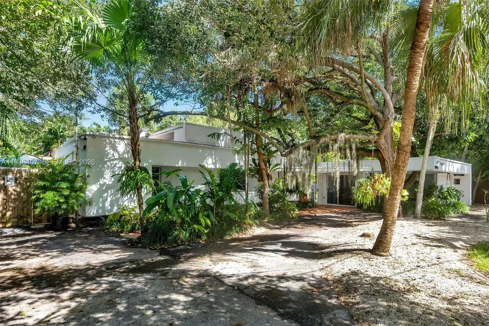 5845 SW 88th St, South Miami FL 33156 photo 5