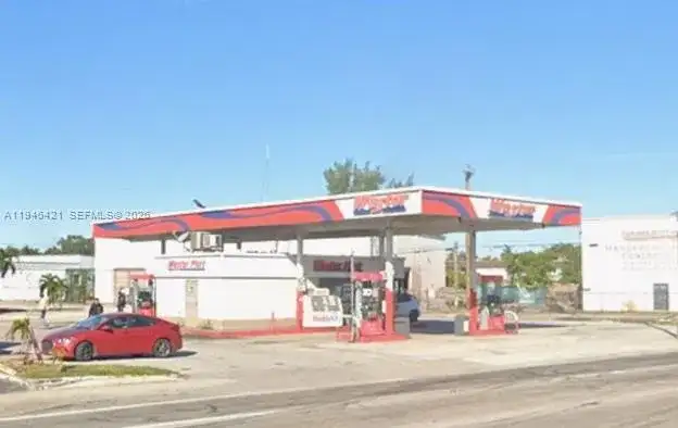 14126 NW 27th Ave, Opa-Locka FL 33054 photo 3