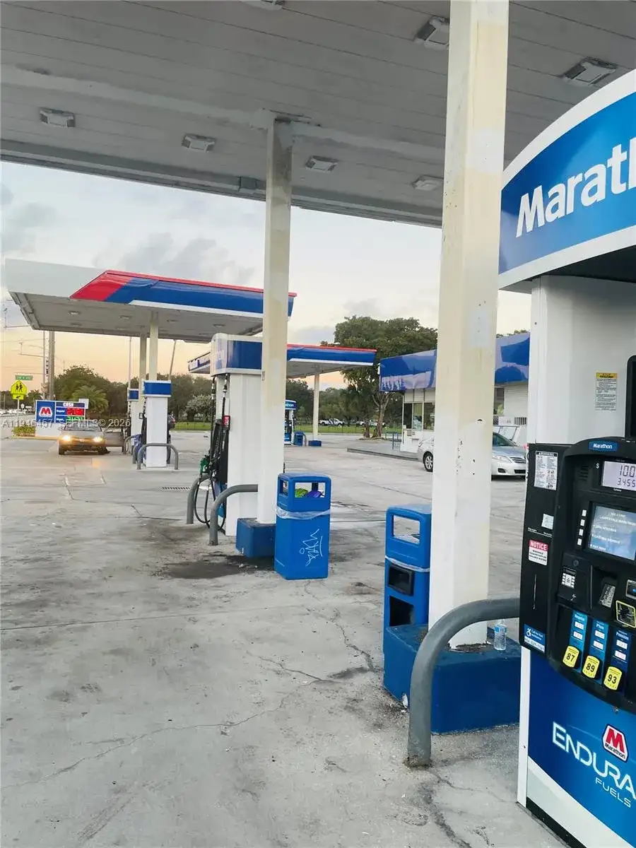 Confidential, Fort Lauderdale FL 33315 photo 3