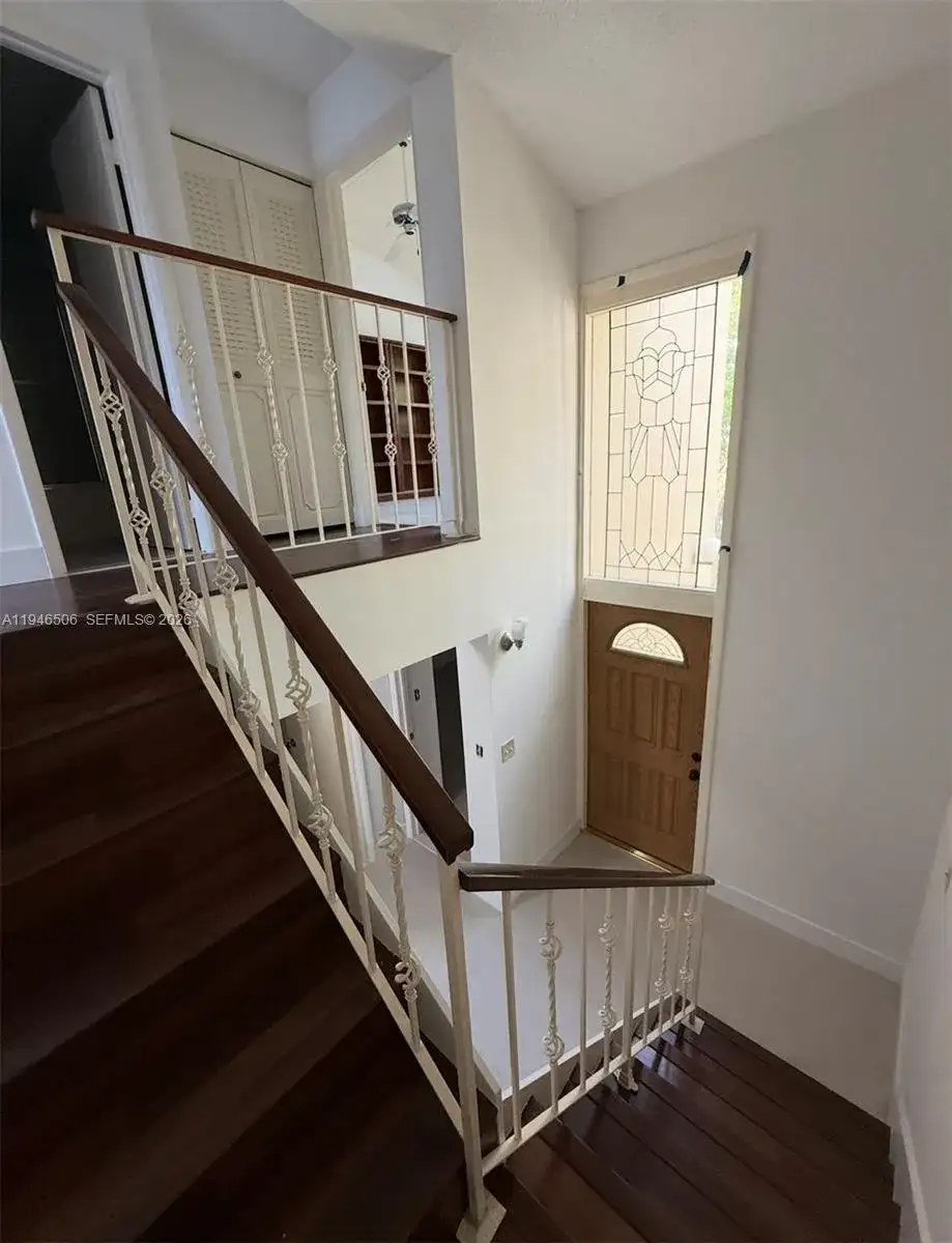 14293 Kendale Lakes Cir # 14293, Miami FL 33183 photo 2