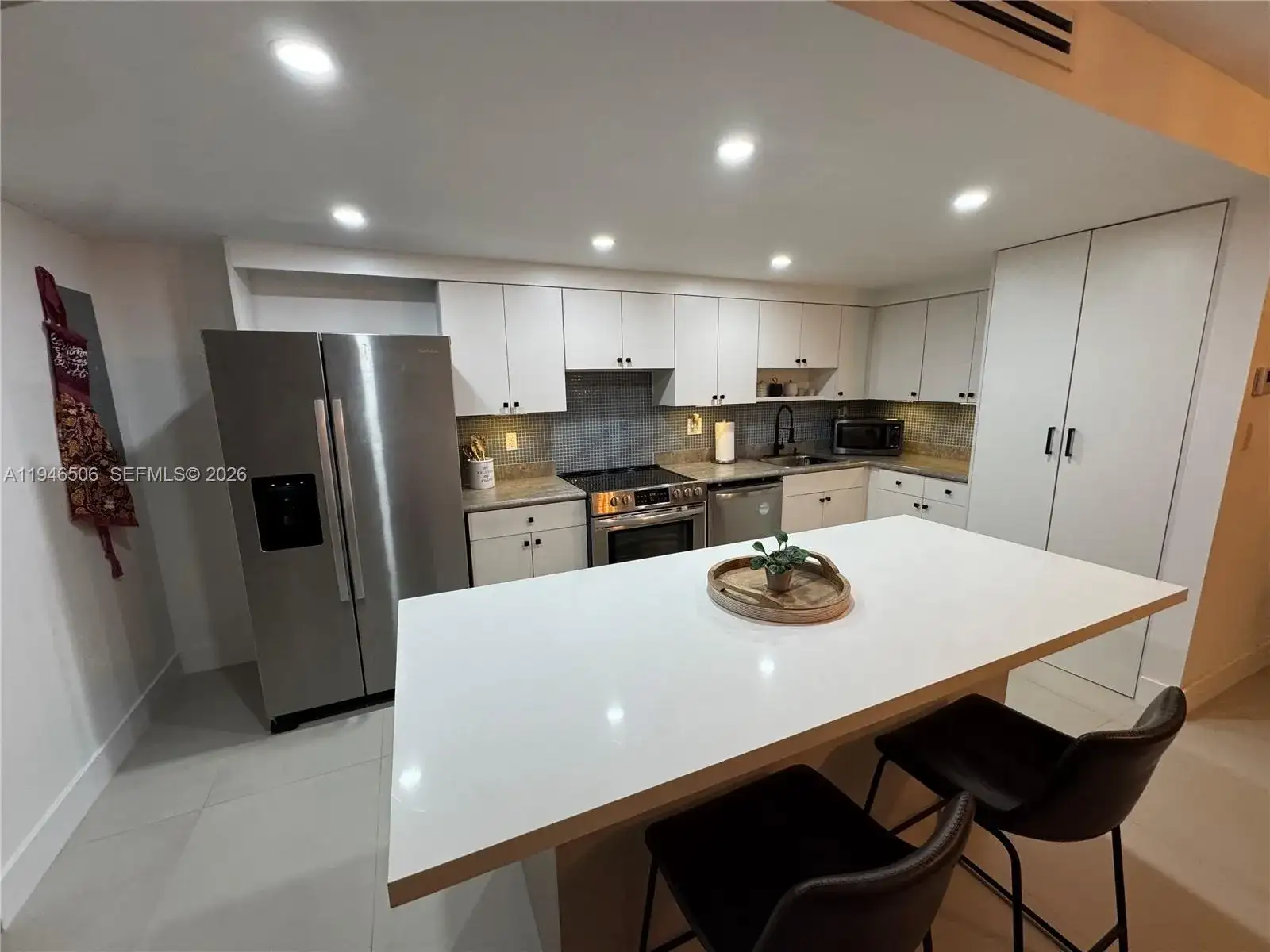 14293 Kendale Lakes Cir # 14293, Miami FL 33183 photo 3