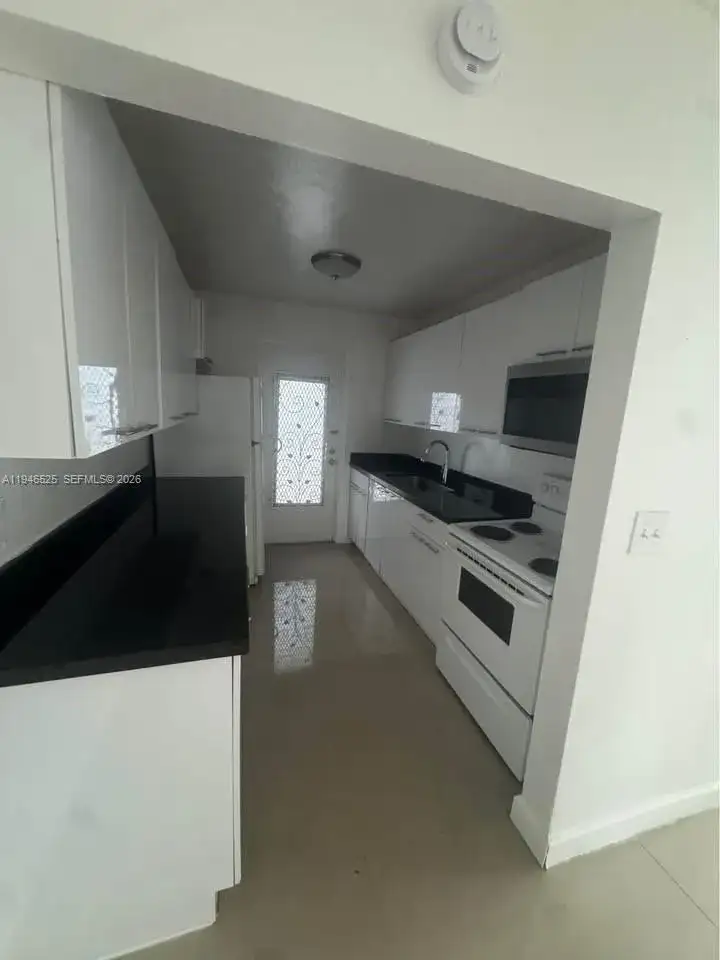 2019 Jackson St # 105, Hollywood FL 33020 photo 5