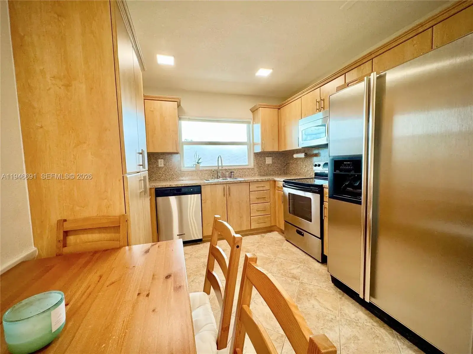 9501 Sunrise Lakes Blvd # 306, Sunrise FL 33322 photo 3