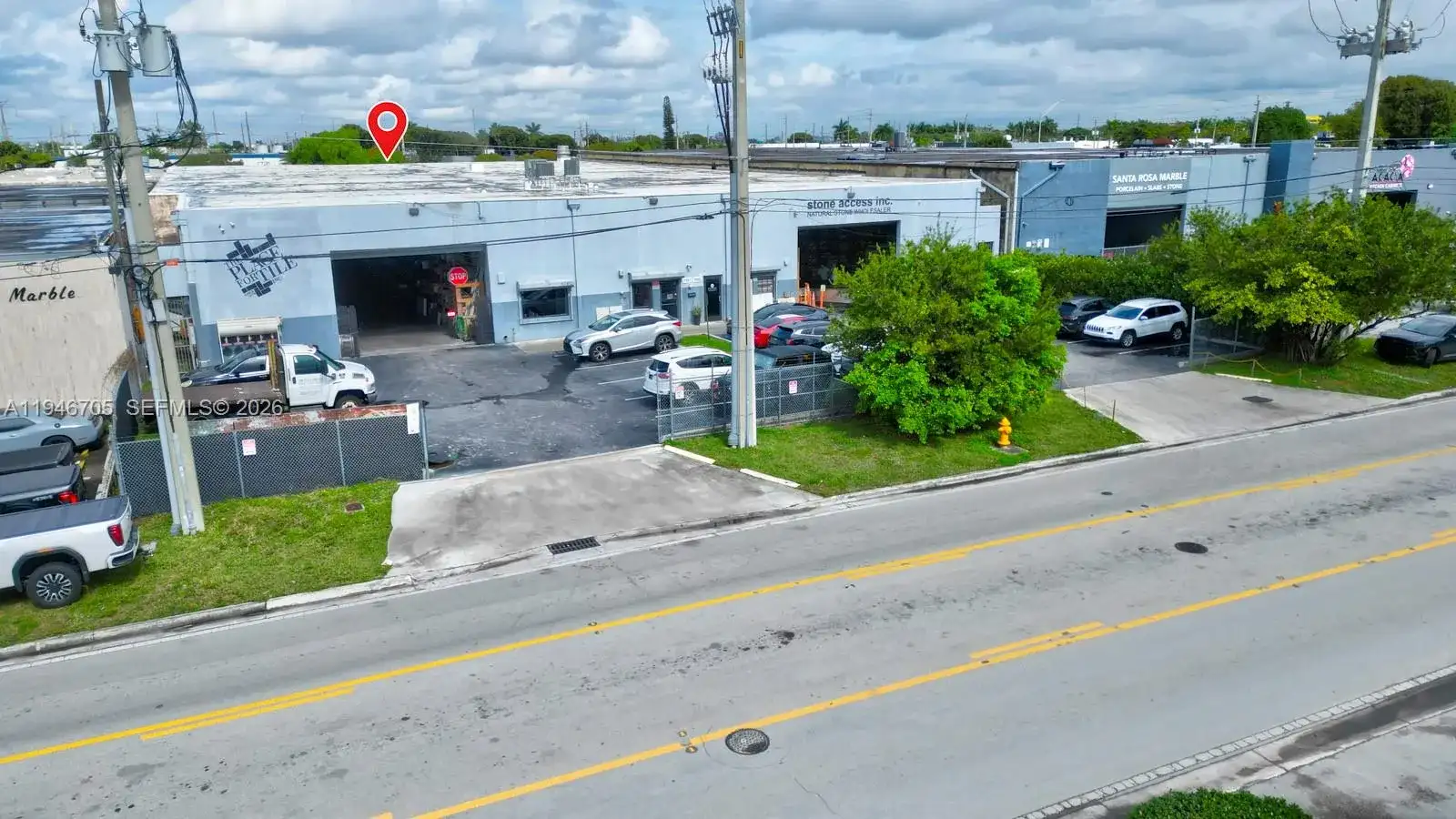 7957 NW 54th St, Doral FL 33166 photo 2