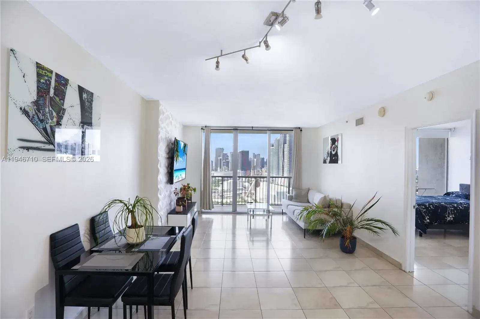 1750 N Bayshore Dr # 3210, Miami FL 33132 photo 5