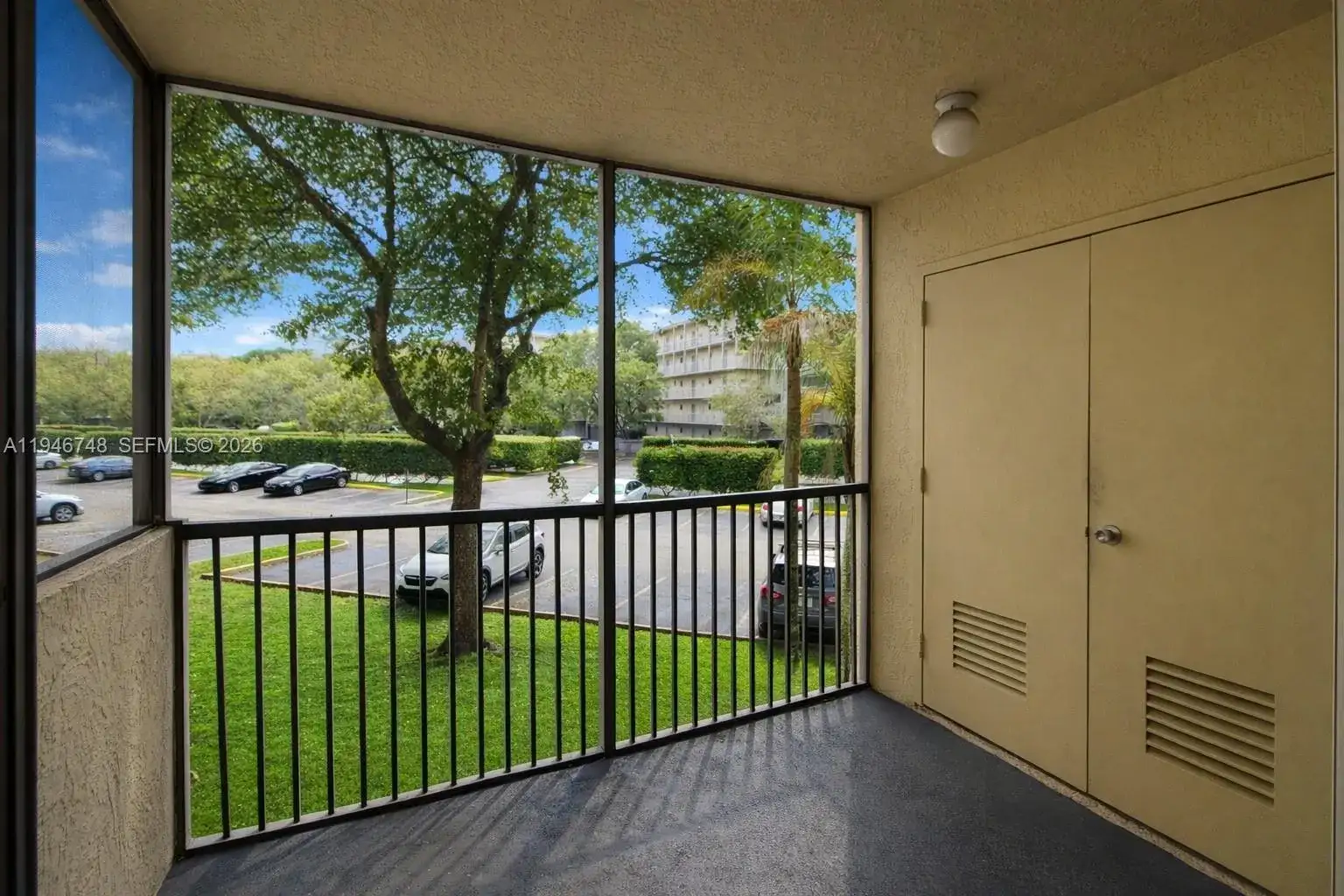 8343 Lake Dr # 207, Doral FL 33166 photo 2