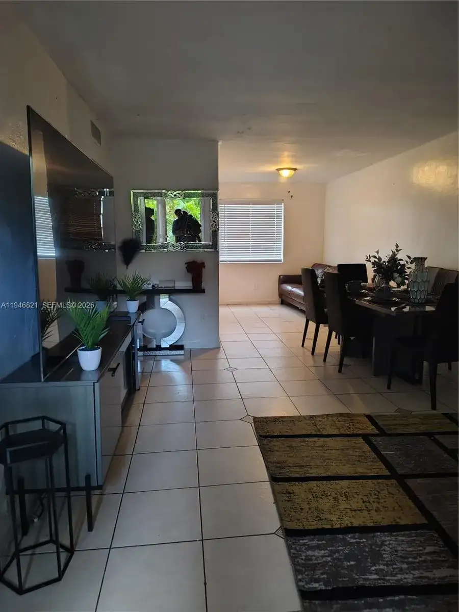 1350 NE 119th St # 135006, Miami FL 33161 photo 2