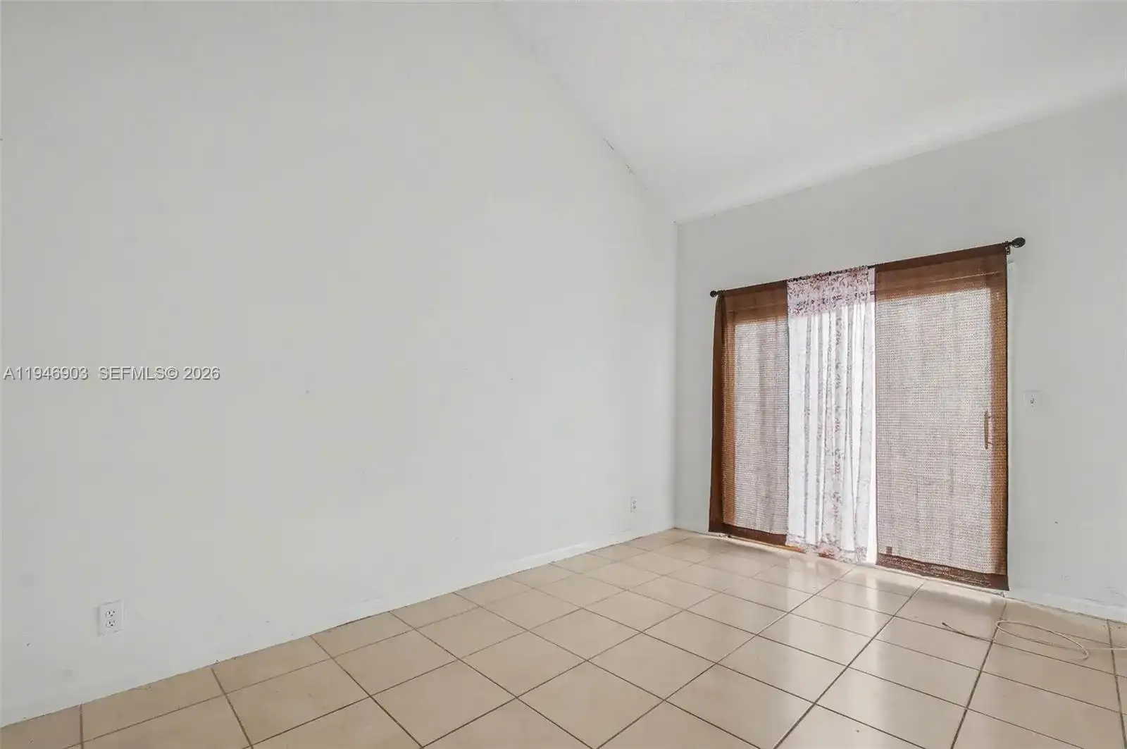 5510 NW 24th St, Lauderhill FL 33313 photo 4