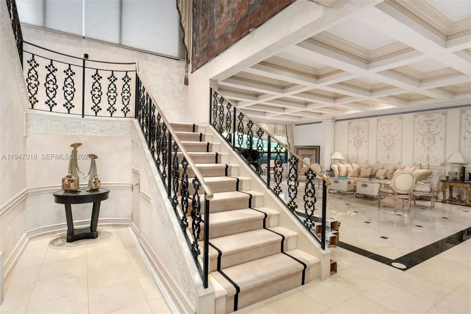 5225 Collins Ave, Miami Beach FL 33140 photo 4