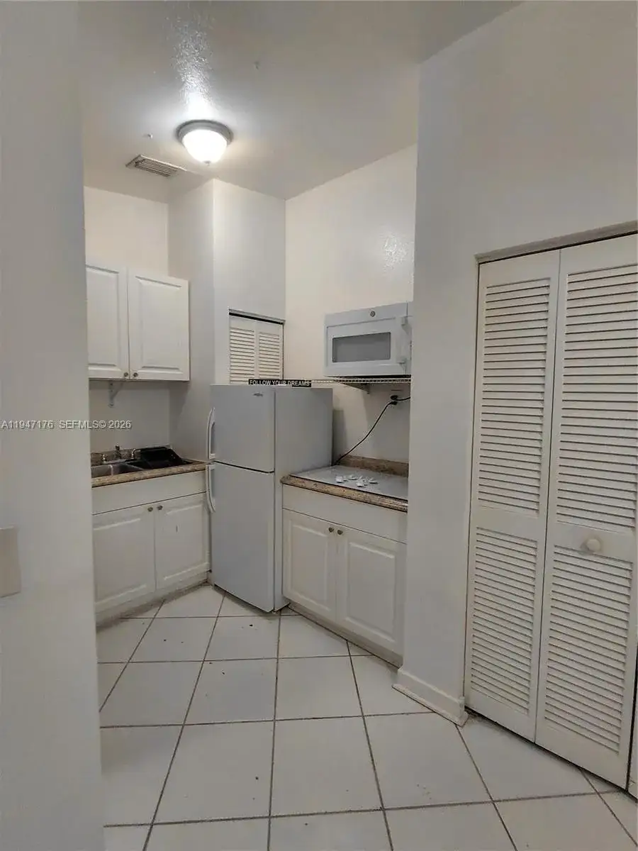 1050 NE 82nd St # 1, Miami FL 33138 photo 3