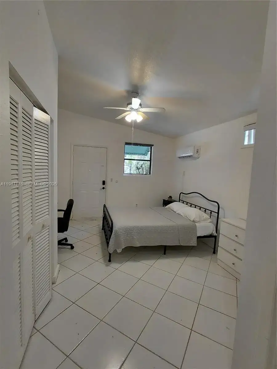 1050 NE 82nd St # 1, Miami FL 33138 photo 5