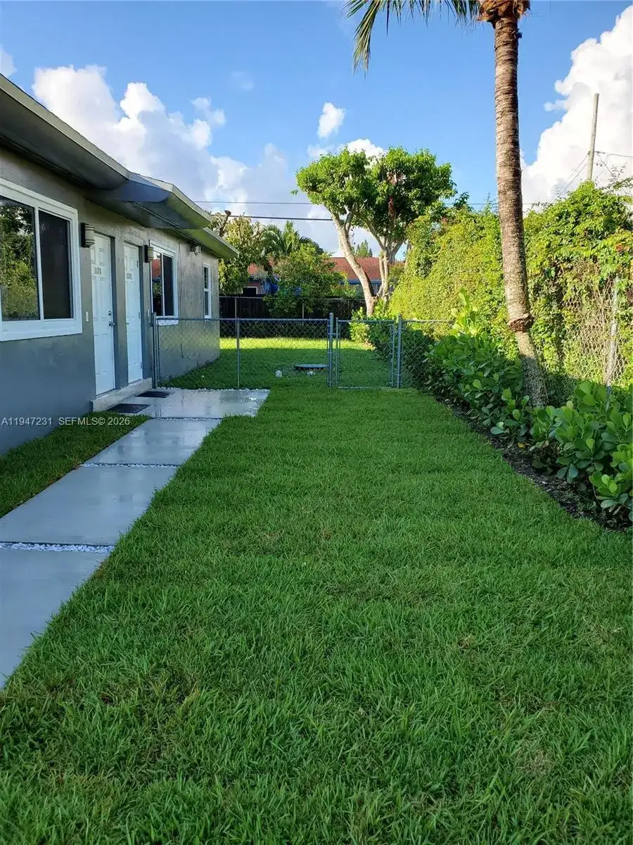 1170 NE 111th St # 1170, Miami FL 33161 photo 3