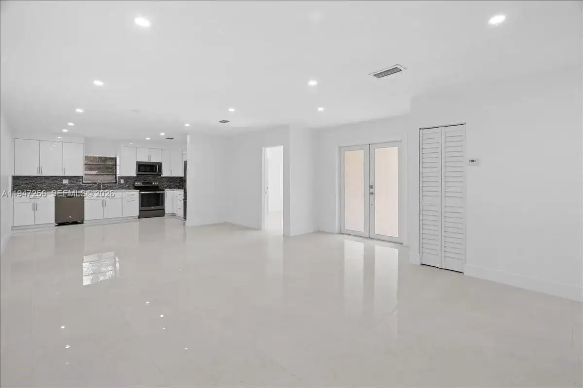 10351 SW 164th St, Miami FL 33157 photo 4
