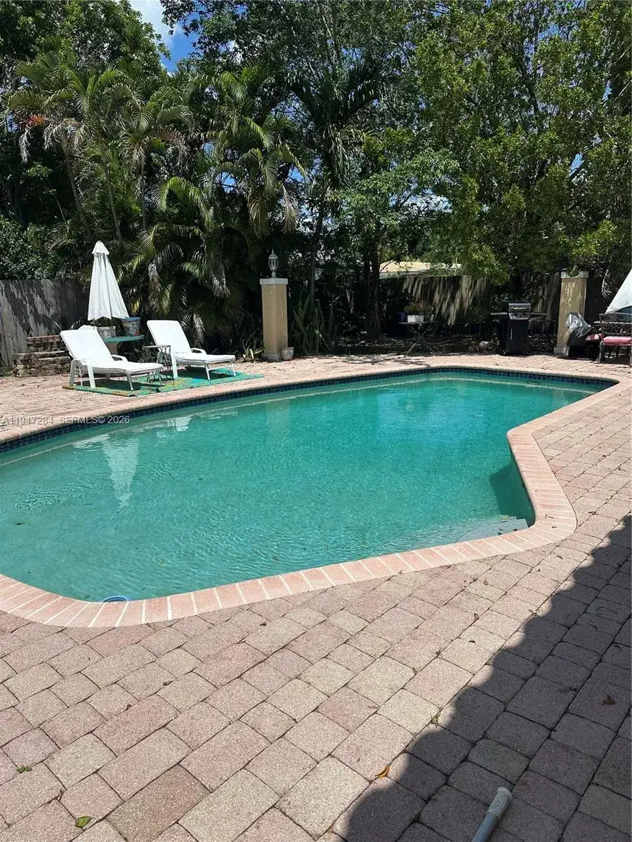 2501 NE 22nd St, Pompano Beach FL 33062 photo 2