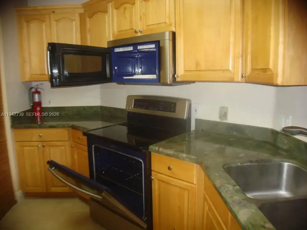6276 NW 186th St # 307, Hialeah FL 33015 photo 4
